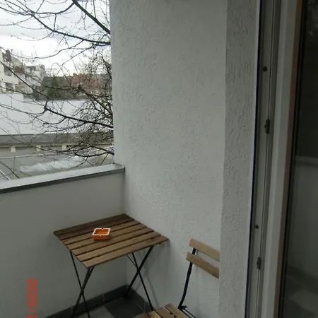 Apartment Rethelstrasse 97 Dusseldorf