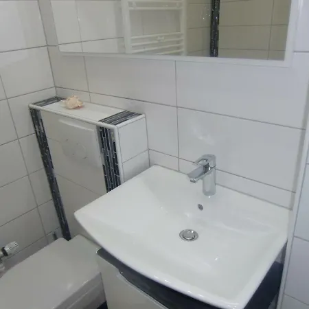 Apartment Rethelstrasse 97 Dusseldorf