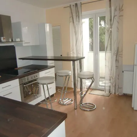 Apartment Rethelstrasse 97 Dusseldorf