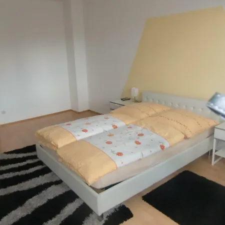 Rethelstrasse 97 Apartment Dusseldorf
